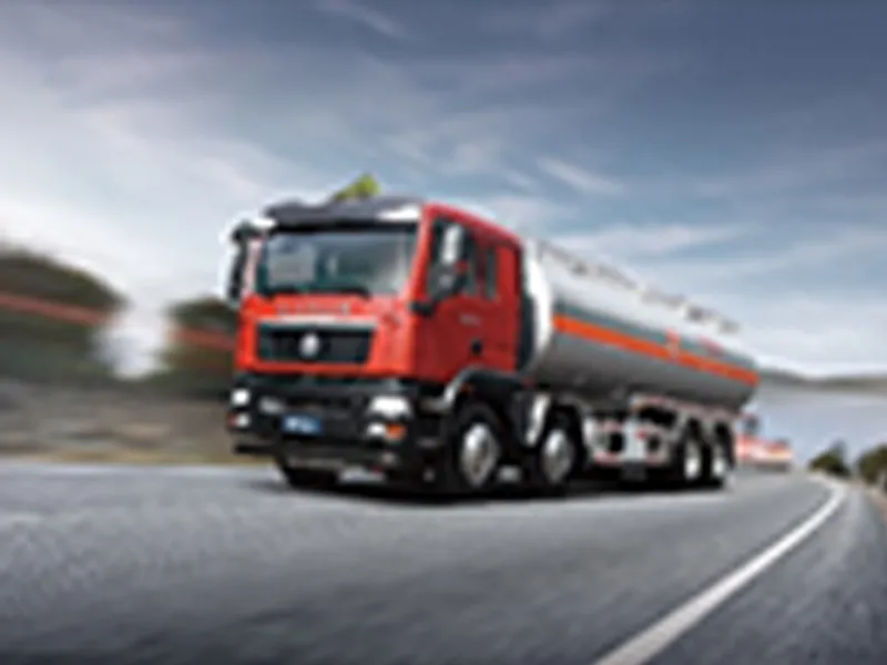 Sinotruk HOWO 8×4 Oil Tanker 8×4