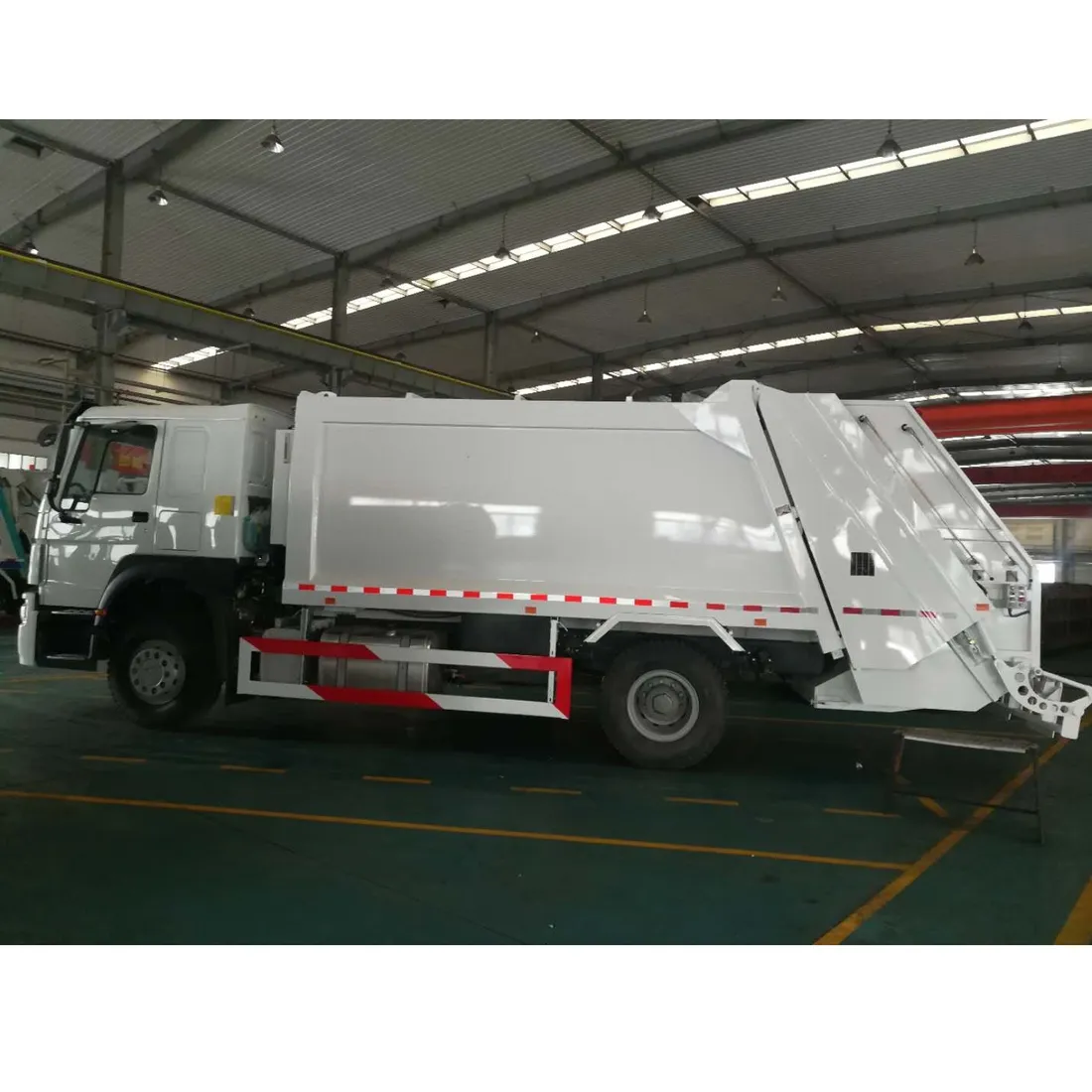 HOWO Garbage Compactor Truck