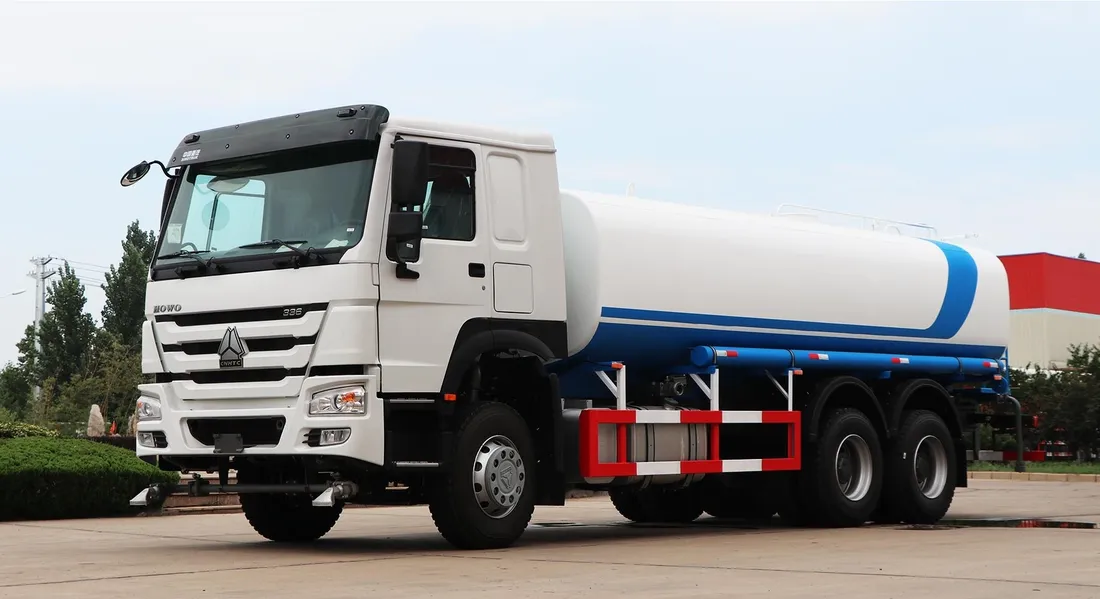 Sinotruk HOWO 8×4 Oil Tanker