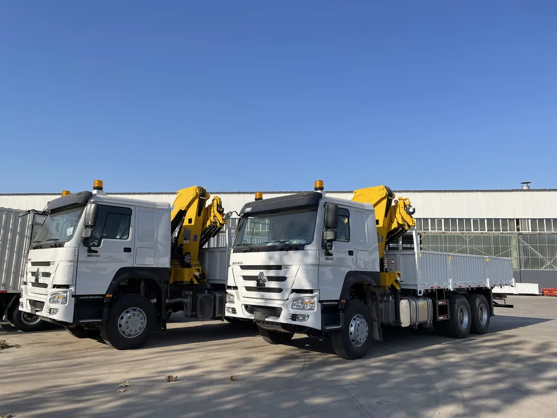 HOWO Truck Mounted Crane