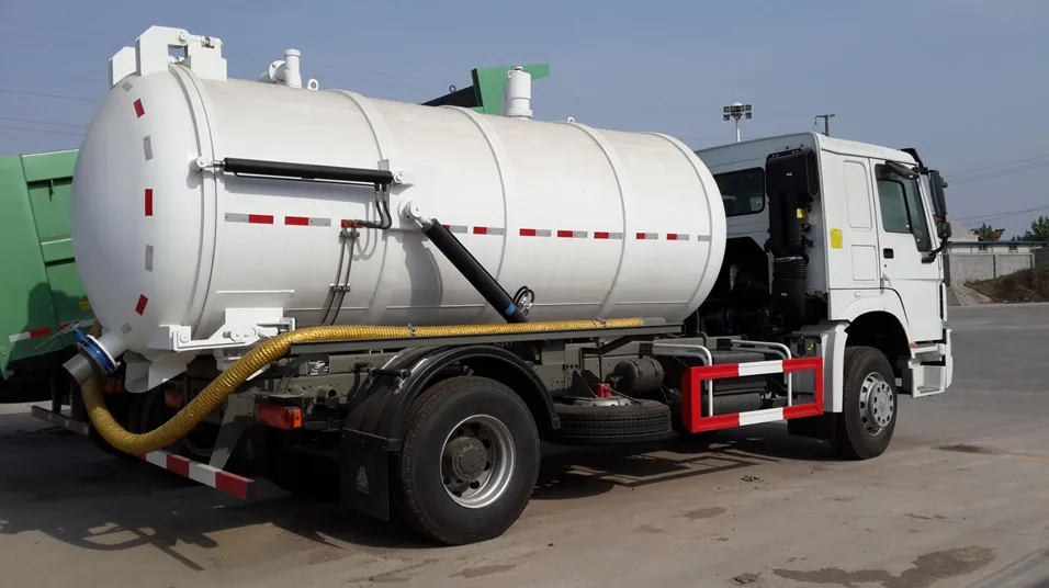 Vacuum Cleaning Truck